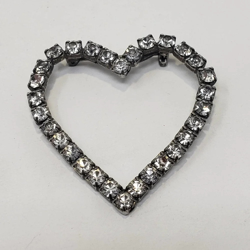 Open Heart Clear Crystal Silver Tone Brooch Pin Open Work Vintage Prong Set